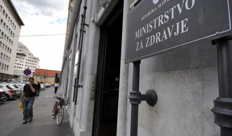 ministrstvo za zdravje, epidemija, ošpice, korupcija, oslovski kašelj, Dobra država, cepljenje, razgradnja sistema, vlada